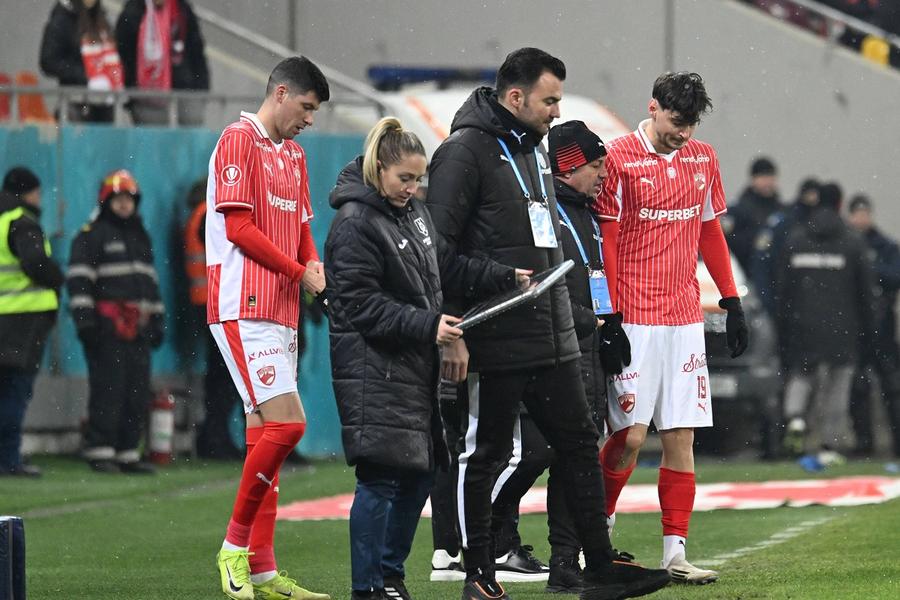 În doar două meciuri a fost titular Stipe Perica la Dinamo, în ediția actuală de Superliga. Foto: Imago Stipe Perica, pe picior de plecare de la Dinamo » Clubul care încearcă transferul în ultima zi de mercato
