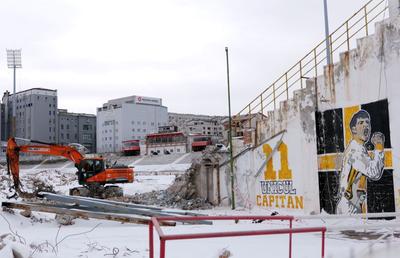 Se lucrează într-un ritm uluitor la Stadionul Dinamo: arena din Ștefan cel Mare este deja 50% demolată » GSP a intrat pe șantier
