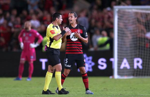 FCSB. Daniel Georgievski provoacă scandalul zilei în Australia! I-a dat un picior în față unui adversar