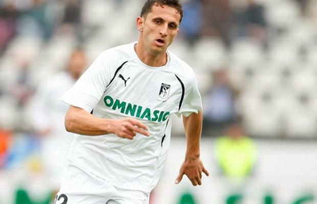 EXCLUSIV VIDEO Un fotbalist decorat de Băsescu a ajuns muncitor în fabrică și a lucrat de la 6 dimineața până la 6 seara! „N-am avut cu cine să mă înțeleg!”