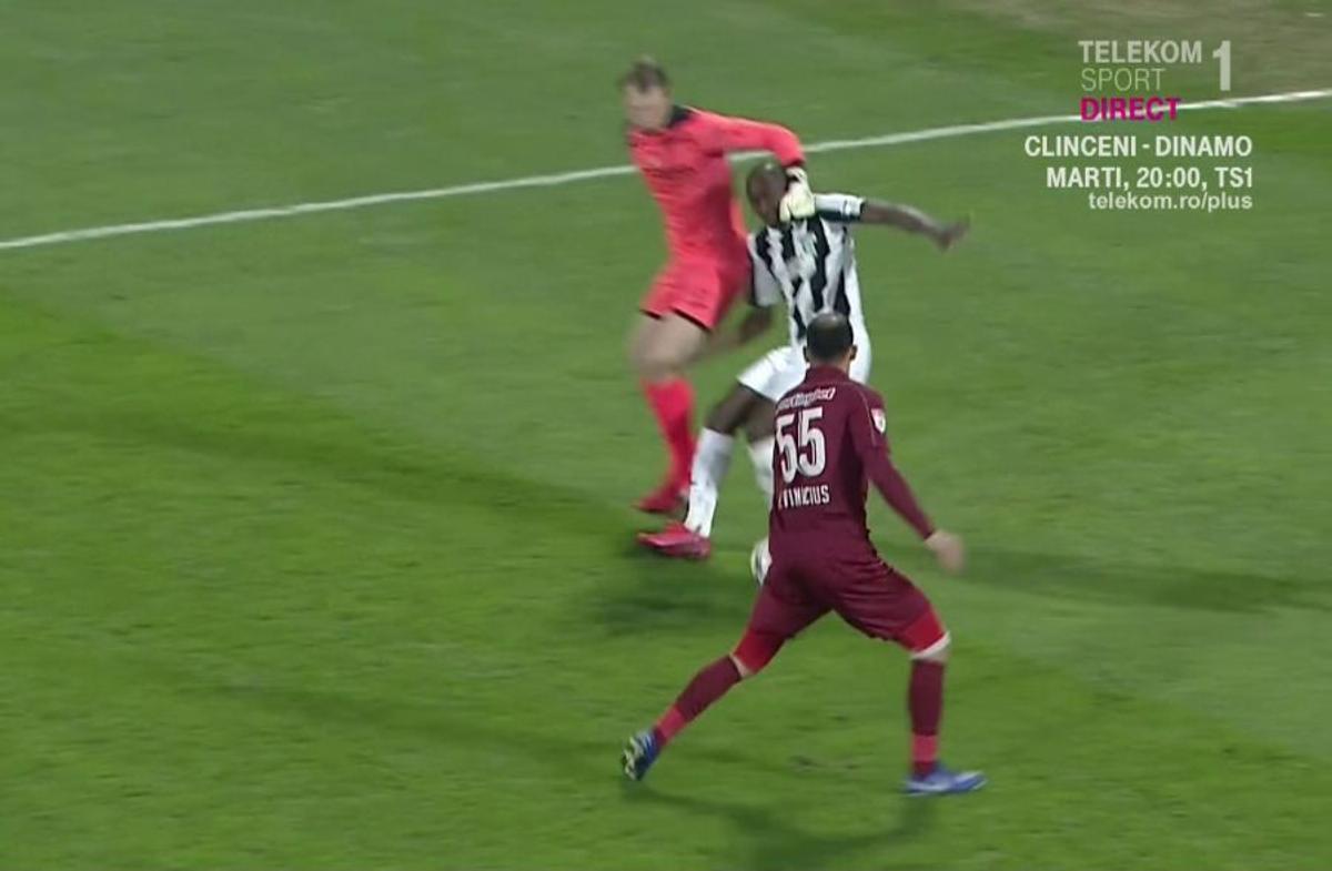 CFR CLUJ - ASTRA 2-1 // FOTO Alibec a stricat un record fenomenal al lui Petrescu, după o gafă stupidă comisă de Arlauskis