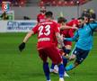 FOTO Povestea emoționantă a unui jucător din Liga 1: de 5 ani muncește la casa lui, după ce a trecut peste moartea tatălui » „Sunt mândru că o fac cu mâinile mele”