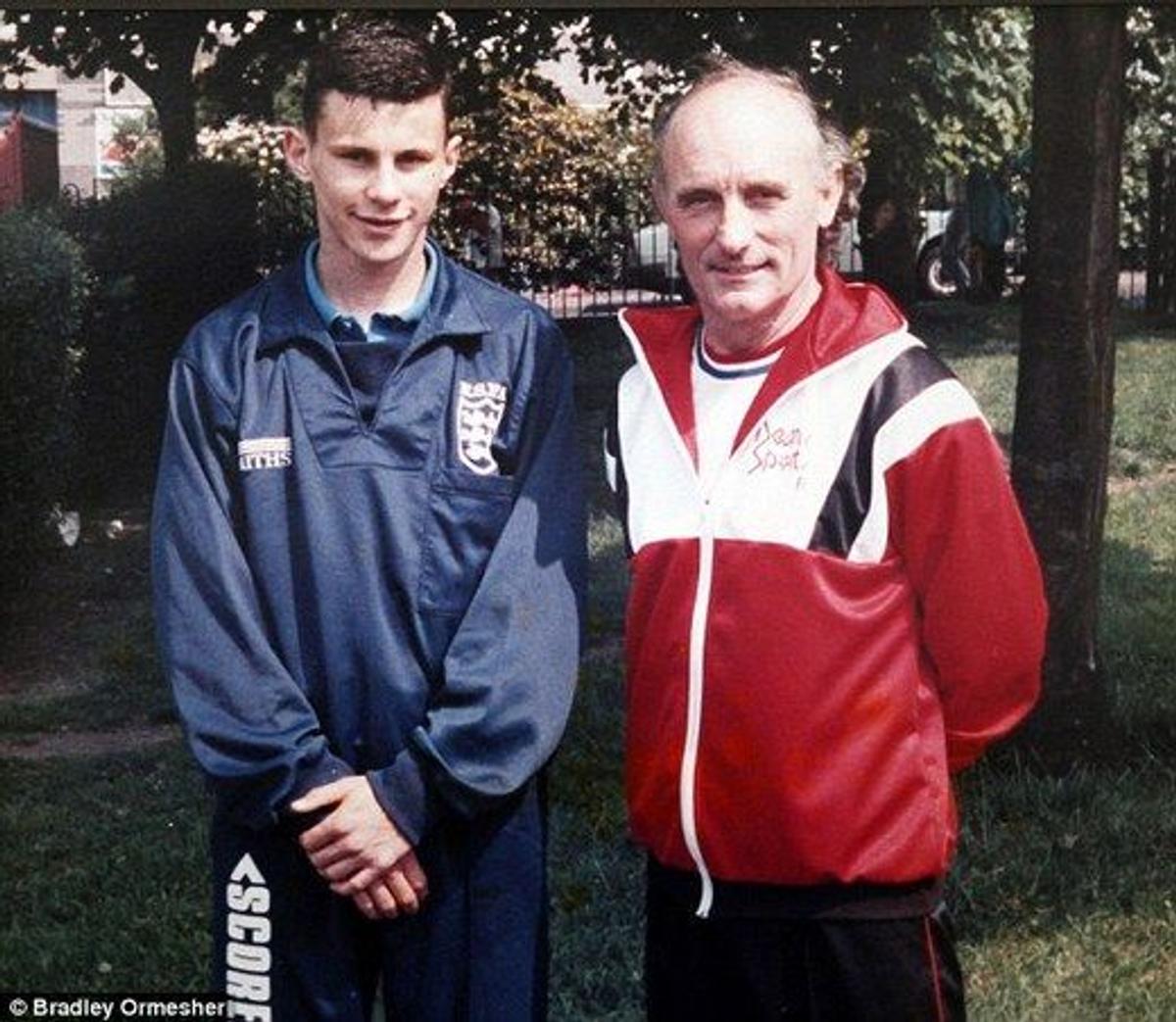 Trei decenii de la debutul lui Ryan Giggs, cel supranumit „Mister Premier League”! Ce recorduri uluitoare a stabilit și cum l-a lipit de pereți pe Cristiano la micul dejun