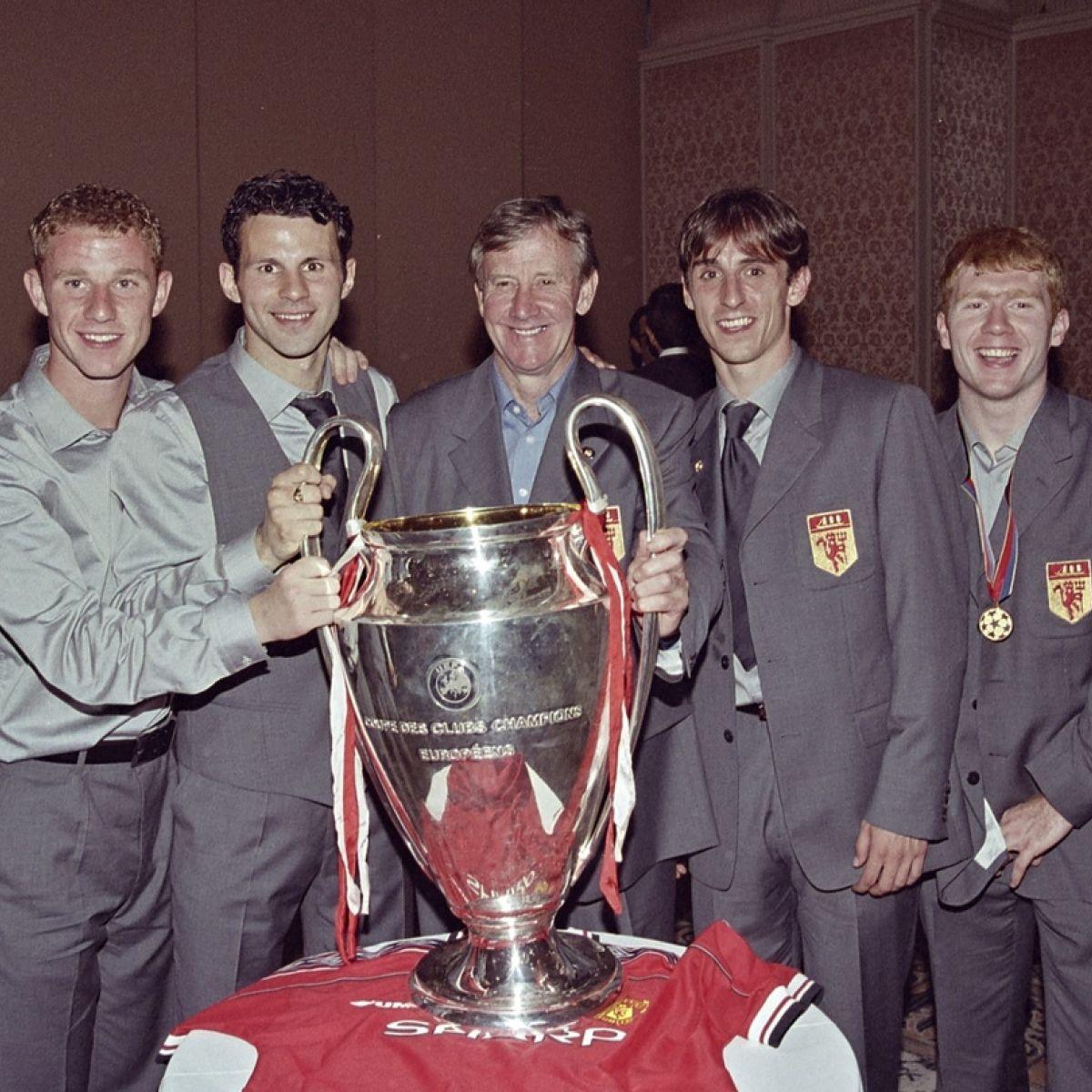 Trei decenii de la debutul lui Ryan Giggs, cel supranumit „Mister Premier League”! Ce recorduri uluitoare a stabilit și cum l-a lipit de pereți pe Cristiano la micul dejun