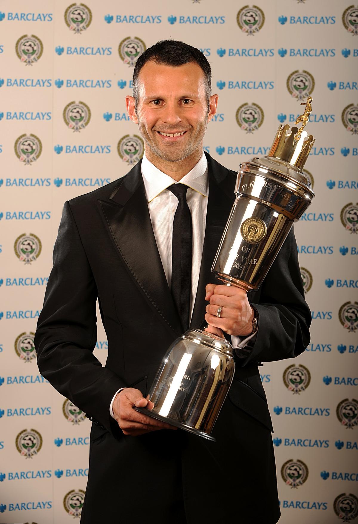 Trei decenii de la debutul lui Ryan Giggs, cel supranumit „Mister Premier League”! Ce recorduri uluitoare a stabilit și cum l-a lipit de pereți pe Cristiano la micul dejun