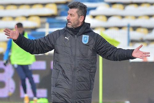 Marinos Ouzounidis, antrenor Universitatea Craiova