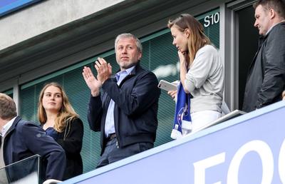 Roman Abramovic vinde Chelsea şi banii îi va dona familiilor victimelor războiului din Ucraina » Ce a spus oligarhul rus: „Nu voi cere rambursarea niciunui împrumut”