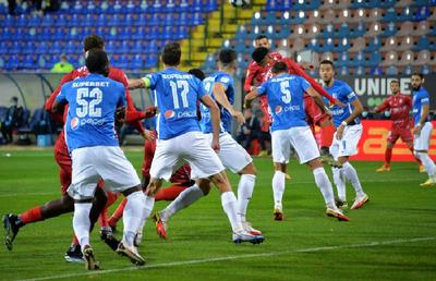 Farul - FC Botoșani 2-0 » Elevii lui Gică Hagi se califică în play-off