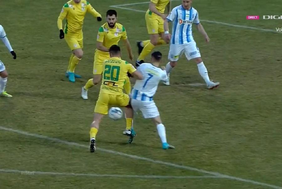 Două penalty-uri neacordate în CS Mioveni - CSU Craiova » Greșeli mari de arbitraj în prima repriză