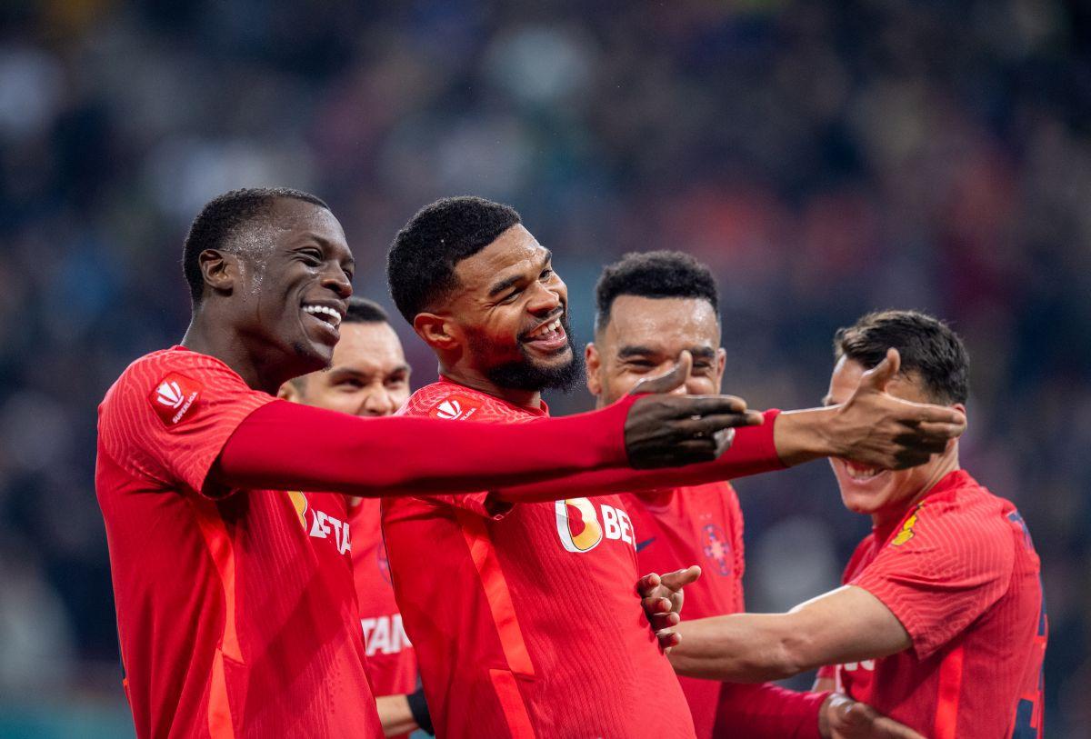 Budescu nu înțelege ce se întâmplă cu Pintilii: „O prostie! Ce să înveți, dacă știi fotbal?”