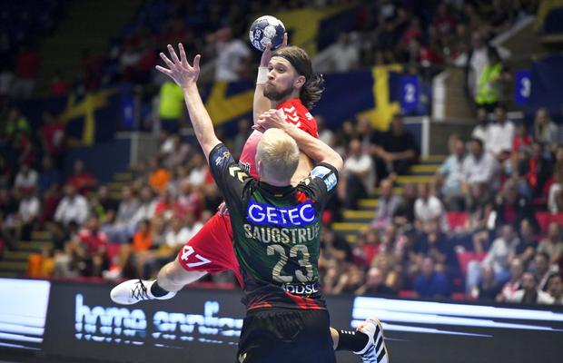 Magdeburg - Dinamo 34-33 „Dulăii” pierd la limită ultimul meci din grupele Ligii Campionilor! Duel infernal în play-off