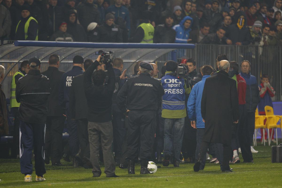 Păzea, vin „lupii”! Vor să reducă la tăcere Capitala »  Ce pregătesc suporterii Petrolului la București, înaintea derby-ului cu FCSB