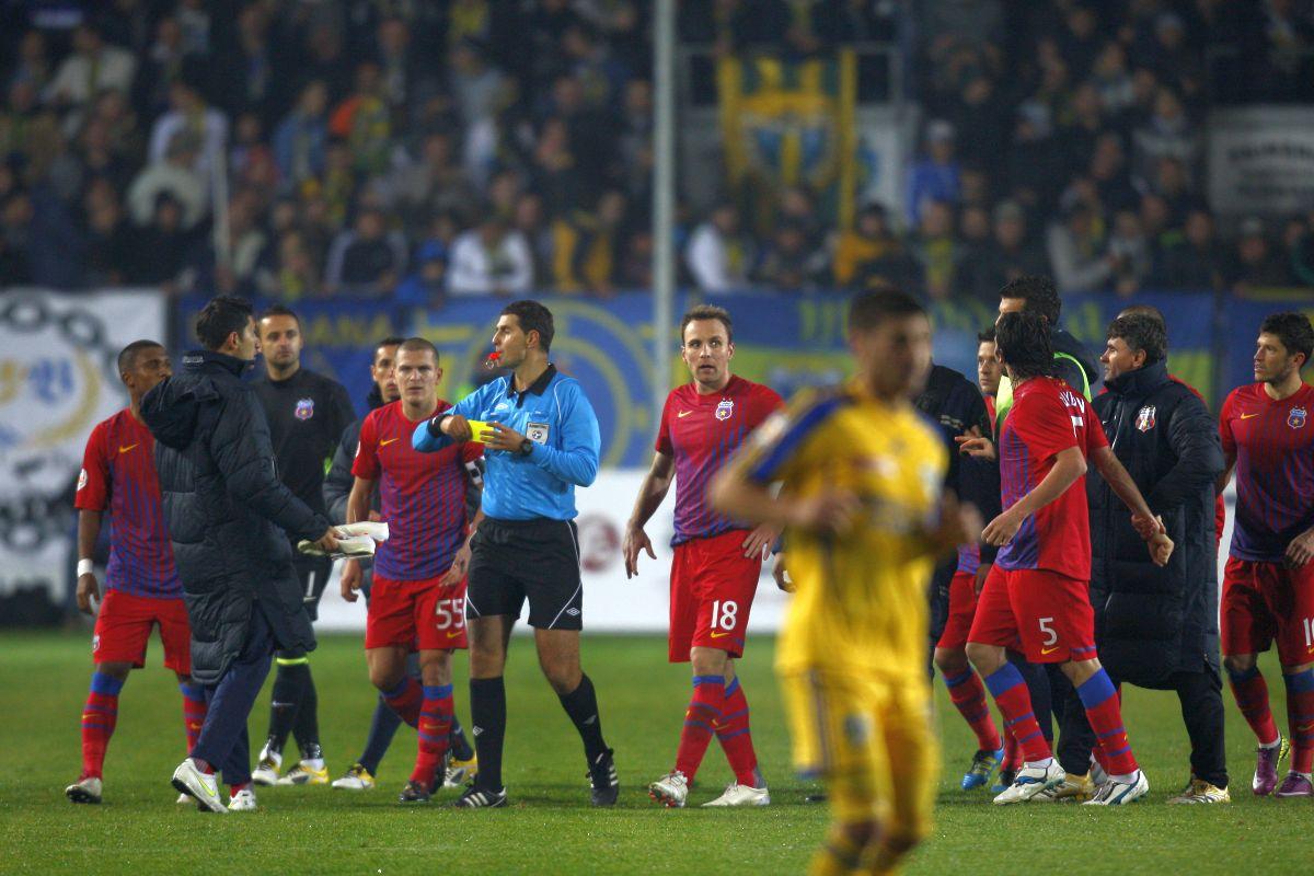 Rivalitatea FCSB - Petrolul: cel mai violent derby și 5 scenografii de senzație