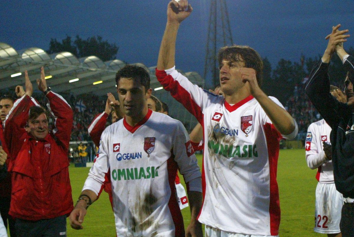 Ovidiu Burcă și Claudiu Niculescu - ieri colegi, acum adversari în meciul de care depinde viitorul lui Dinamo