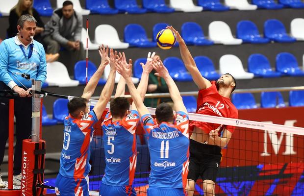 Cupa, o afacere a echipelor din Capitală » Steaua și Rapid se vor lupta duminică pentru trofeu