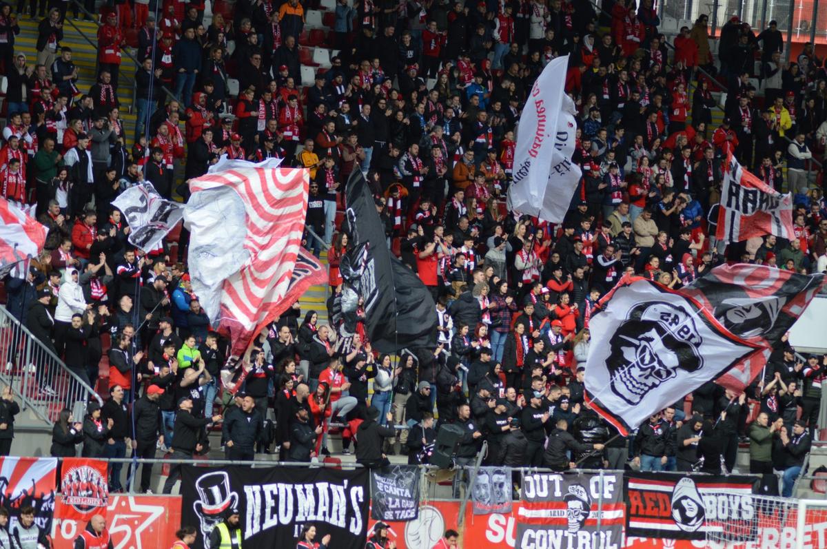 UTA Arad o învinge pe FCU Craiova. „Bătrâna Doamnă” urcă pe loc de play-off, oltenii se scufundă