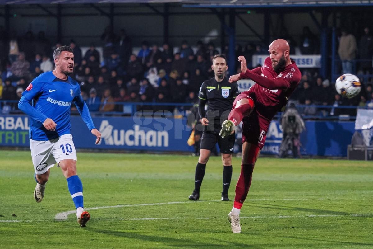 Ronaldo Deaconu, dezamăgit după egalul cu CFR: „Puteam să decidem soarta calificării în play-off din seara asta”