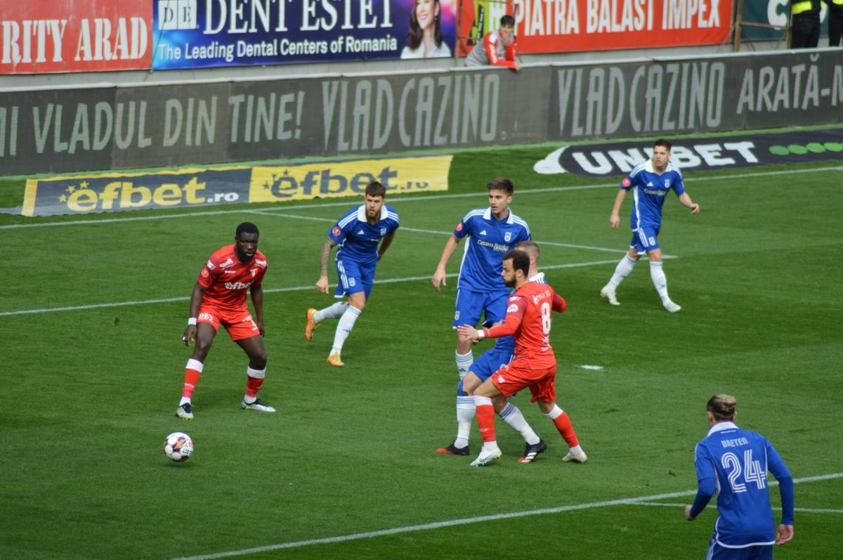 UTA Arad o învinge pe FCU Craiova. „Bătrâna Doamnă” urcă pe loc de play-off, oltenii se scufundă