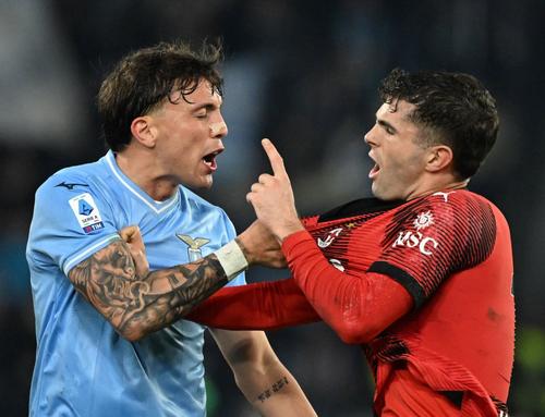 Christian Pulisic și Luca Pellegrini, într-o altercație pe Olimpico din Roma / Foto: Imago