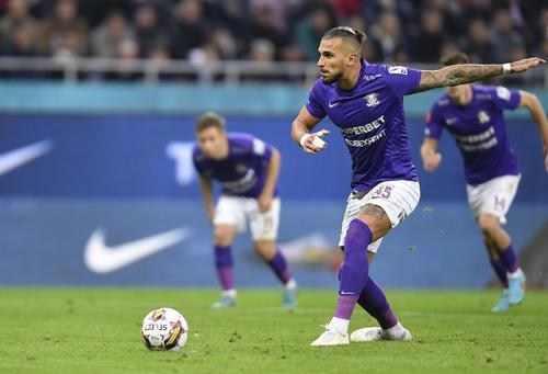 Golgheterul lui Rapid, Marko Dugandzic (29 de ani), titular în toate rundele din acest sezon, în care a marcat deja de 6 ori, are o leziune musculară