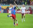 Crăciunescu a analizat fazele din Rapid - FCSB: „Chiar de roșu, nu doar de galben!” + Rusescu protestează: „Cum de nu a intervenit VAR-ul la Aioani?”