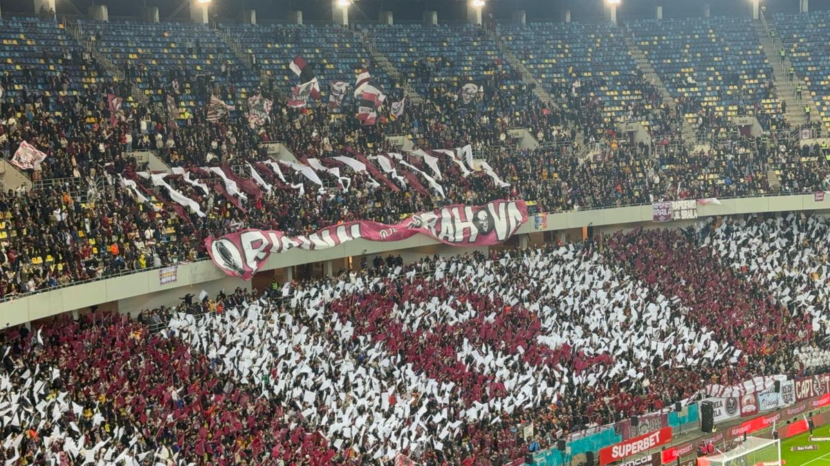 Atmosferă de derby și scene regretabile la Rapid - FCSB: ce s-a întâmplat în timpul momentului de reculegere dedicat lui Luca Manolache