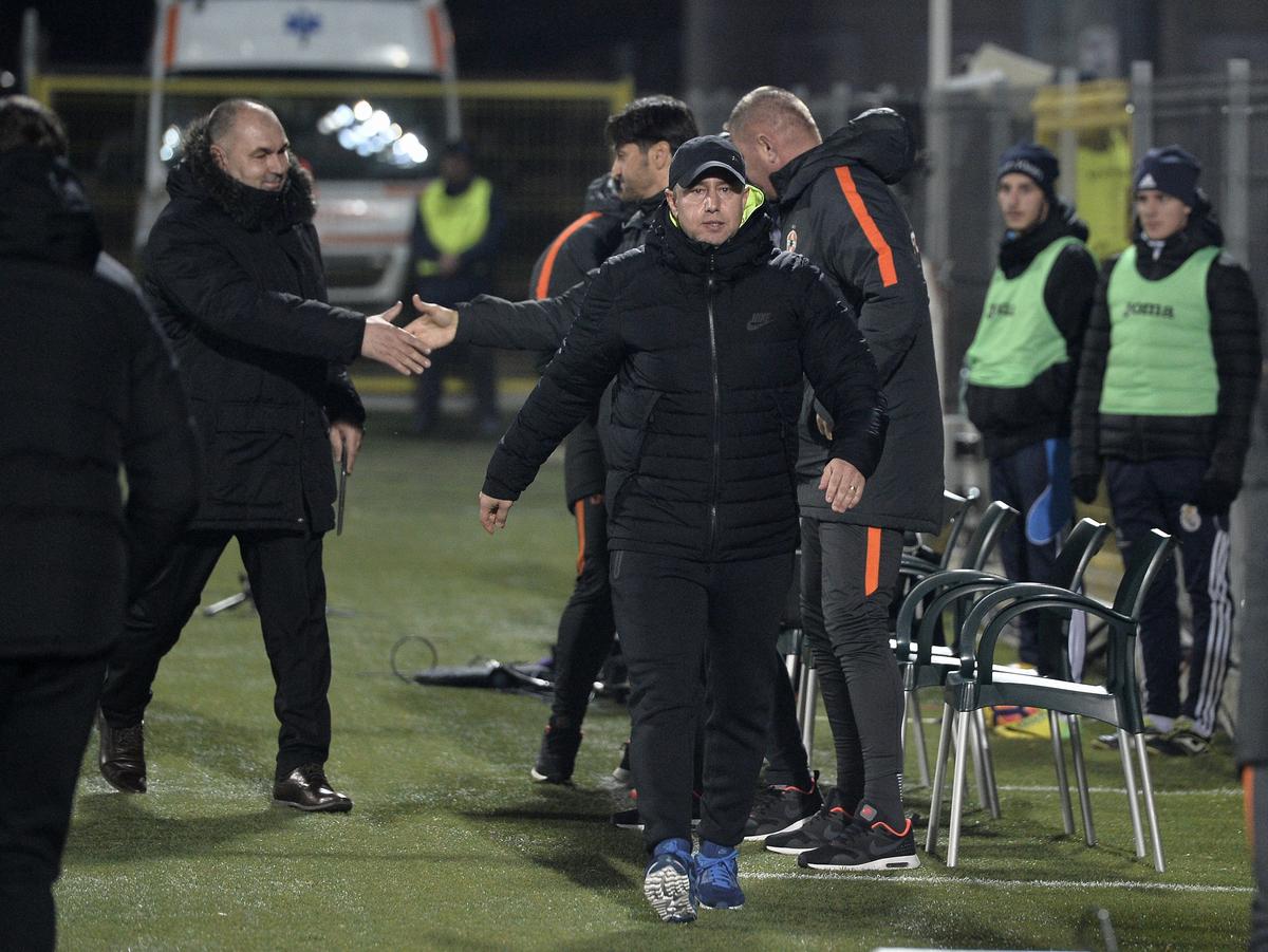Ce s-a întâmplat la ultima victorie a lui Șumudică în fața rivalei FCSB » Vedetele care erau pe teren + cine a fost arbitru