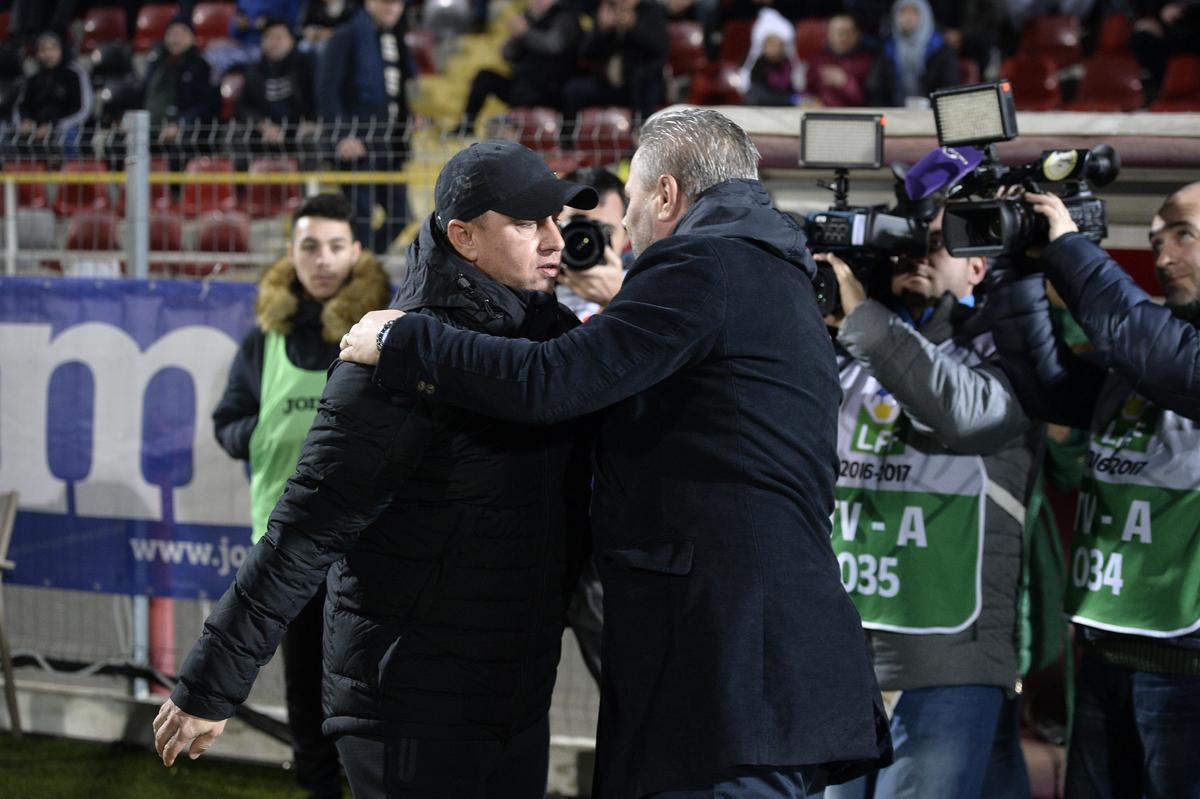 Ce s-a întâmplat la ultima victorie a lui Șumudică în fața rivalei FCSB » Vedetele care erau pe teren + cine a fost arbitru
