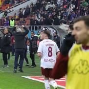 Marius Șumudică, dezlănțuit după golul lui Dobre în Rapid - FCSB/ foto Ionuț Iordache (GSP)