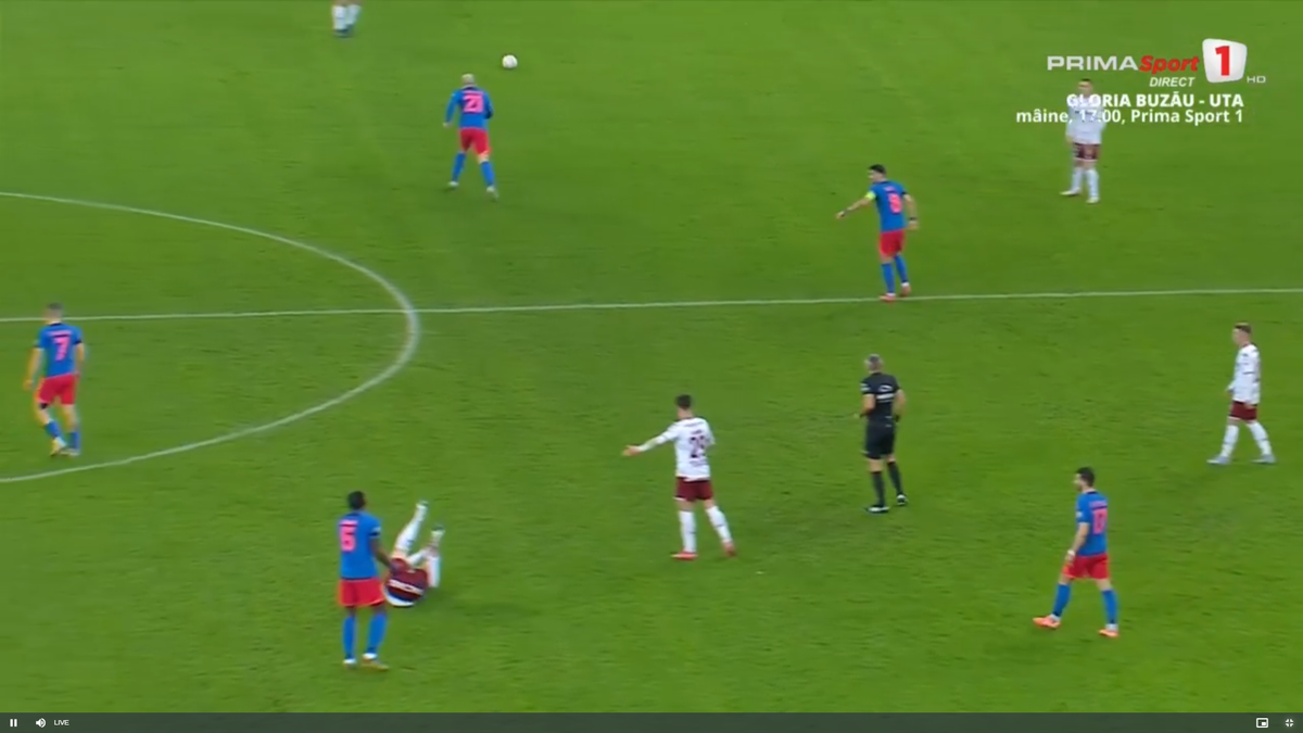 Decizie controversată în Rapid - FCSB! Eliminat după două galbene în 4 minute