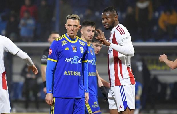 Caz atipic în Superliga » Fostul jucător de la Rapid, prezentat oficial la două zile după debut