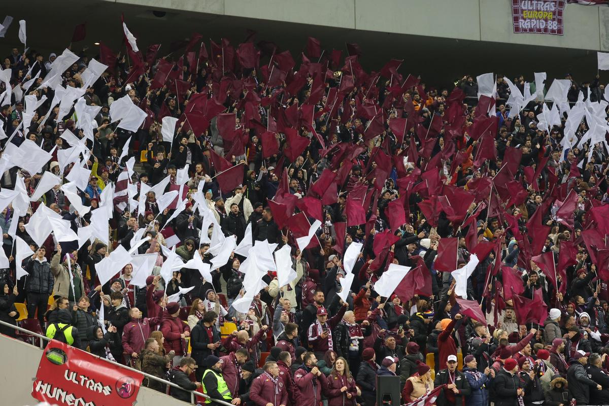 Scenografia suporterilor de la Rapid în meciul cu FCSB
