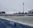 Gazonul din Superliga era acoperit de zăpadă cu 6 ore înainte de meci: cum arată acum