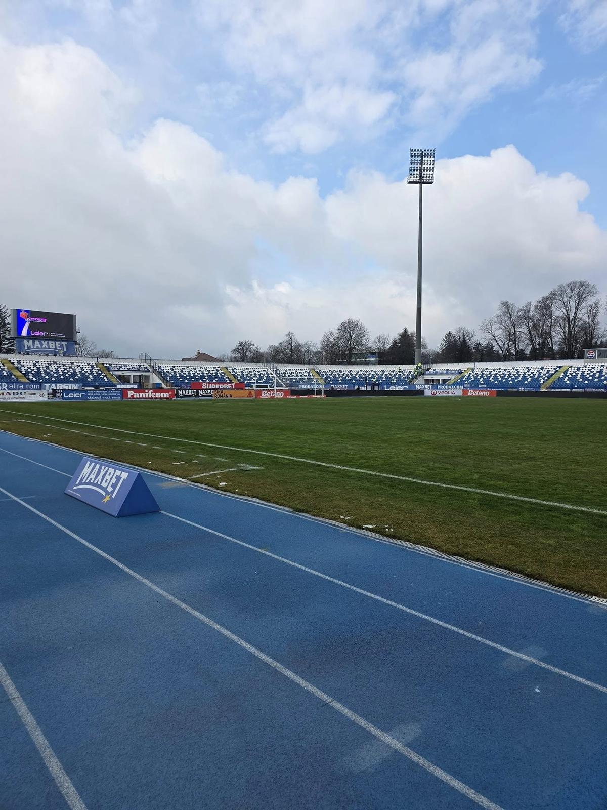 Gazonul de la Iași înainte de Poli - Petrolul