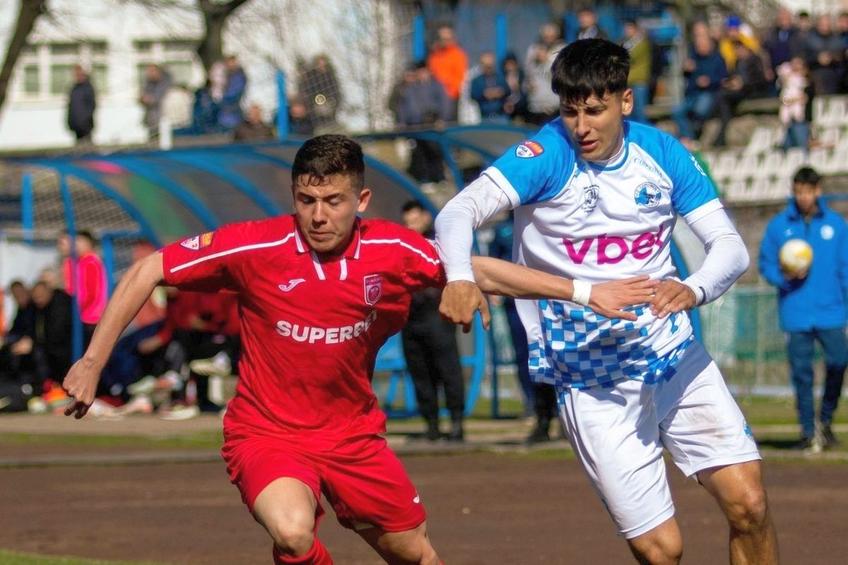 Corvinul Hunedoara e aproape de promovarea în Superliga // FOTO: Facebook @FC Corvinul 1921 Hunedoara