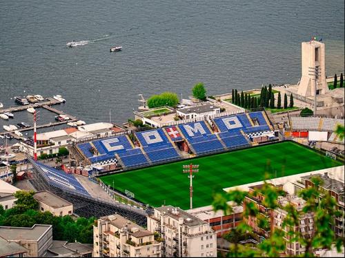 Stadionul Giuseppe Singigaglia, vechi de mai bine de un secol, are o peluză nouă în acest sezon / Foto: X Como