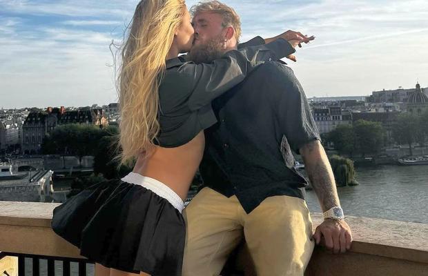 Costumul în care iubita lui Jake Paul a făcut senzație s-a vândut pentru o sumă incredibilă » Ce face Jutta Leerdam cu banii
