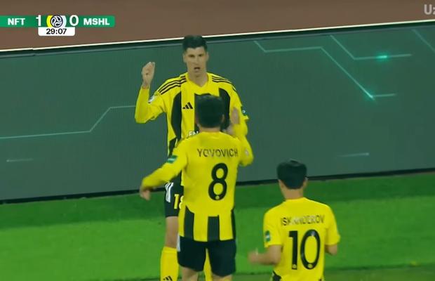 Dat afară de Dinamo, a debutat cu gol la noua echipă