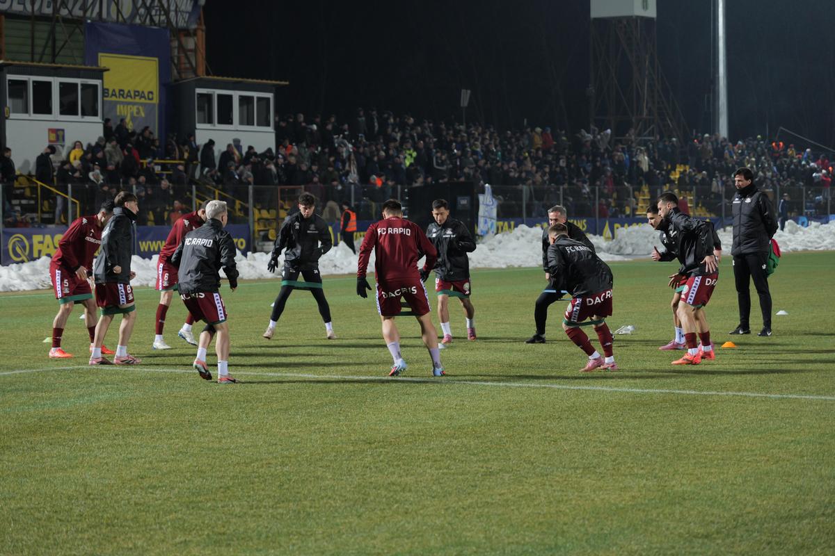 Unirea Slobozia - Rapid, imagini de la încălzire