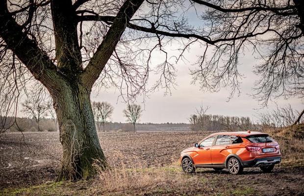 Primul test serios cu Lada Vesta SW Cross: are ceva în plus față de Dacia?