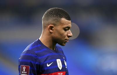PSG i-a stabilit prețul lui Kylian Mbappe » Atacantul se plânge de critici: „Mă obosesc”