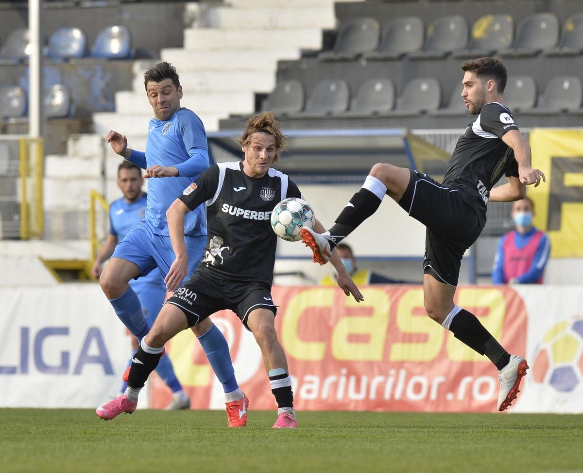 Napoli, nedumerit după eșecul cu Academica: „Una le-am spus jucătorilor, alta au făcut”