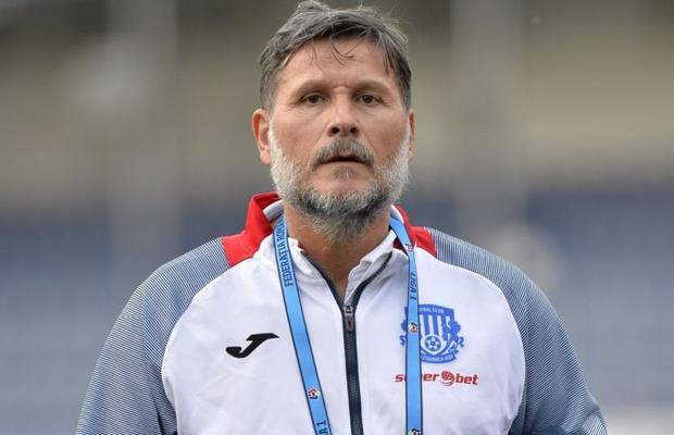 Nicolo Napoli, ironizat după revenirea pentru a 8-a oară la Craiova: „Poate s-a întors de atâtea ori și pentru primele de instalare”