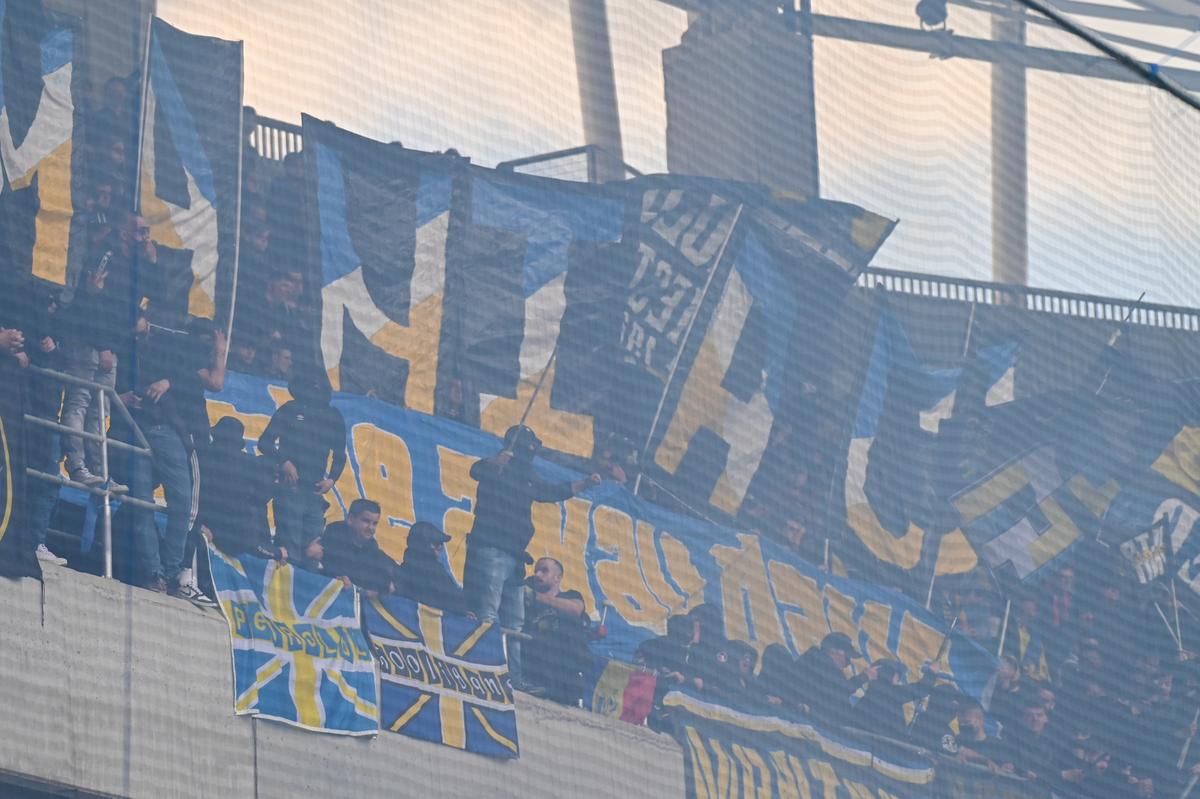 Peluza Sud Steaua ia cu asalt Ploieștiul! Câți suporteri sunt așteptați pe „Ilie Oană”