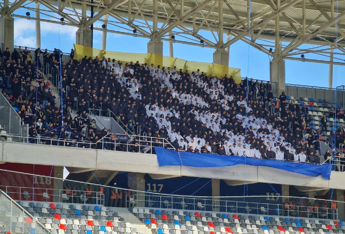 Steliștii au sărbătorit cu fanii victoria cu Petrolul » Momente spectaculoase în Ghencea