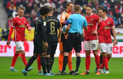Situație neverosimilă în meciul lui Bayern » Echipa lui Lewandowski a jucat cu 12 oameni pe teren! Ce au făcut arbitrii