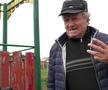 Aurică a lu' Purcaru din Adânca a jucat contra lui Dobrin! » Vedeta „Raj Kapur” a explicat cum se „antrenează”: „La cât am băut aseară, mă mir că mai sunt viu”