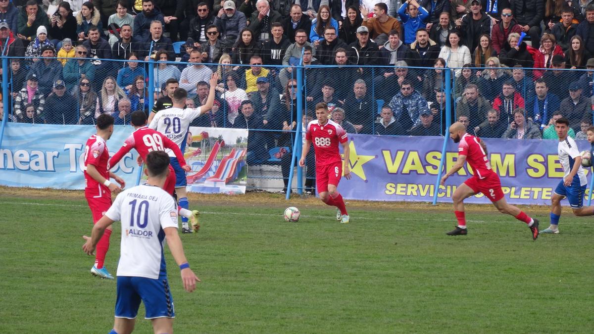 Unirea Dej - Dinamo 0-3 » „Câinii” câștigă la scor de neprezentare și fac un pas uriaș spre „baraj!” Miza următorului meci e IMENSĂ!