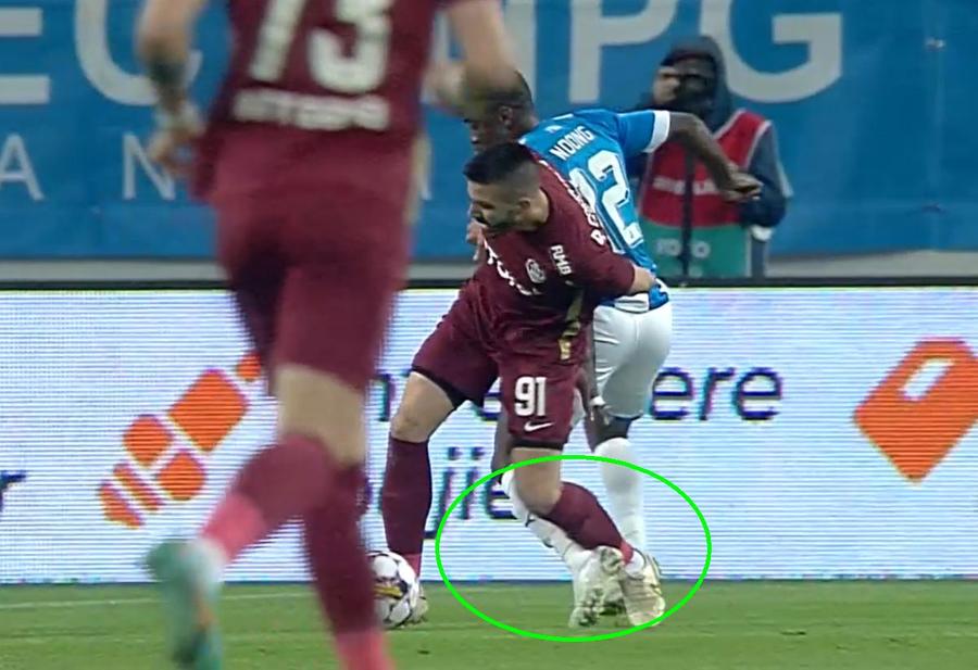 FOTO: Captură @Digi Sport 1 CFR Cluj a cerut două penalty-uri în primul sfert de oră al derby-ului cu CSU Craiova! Kovacs, impasibil