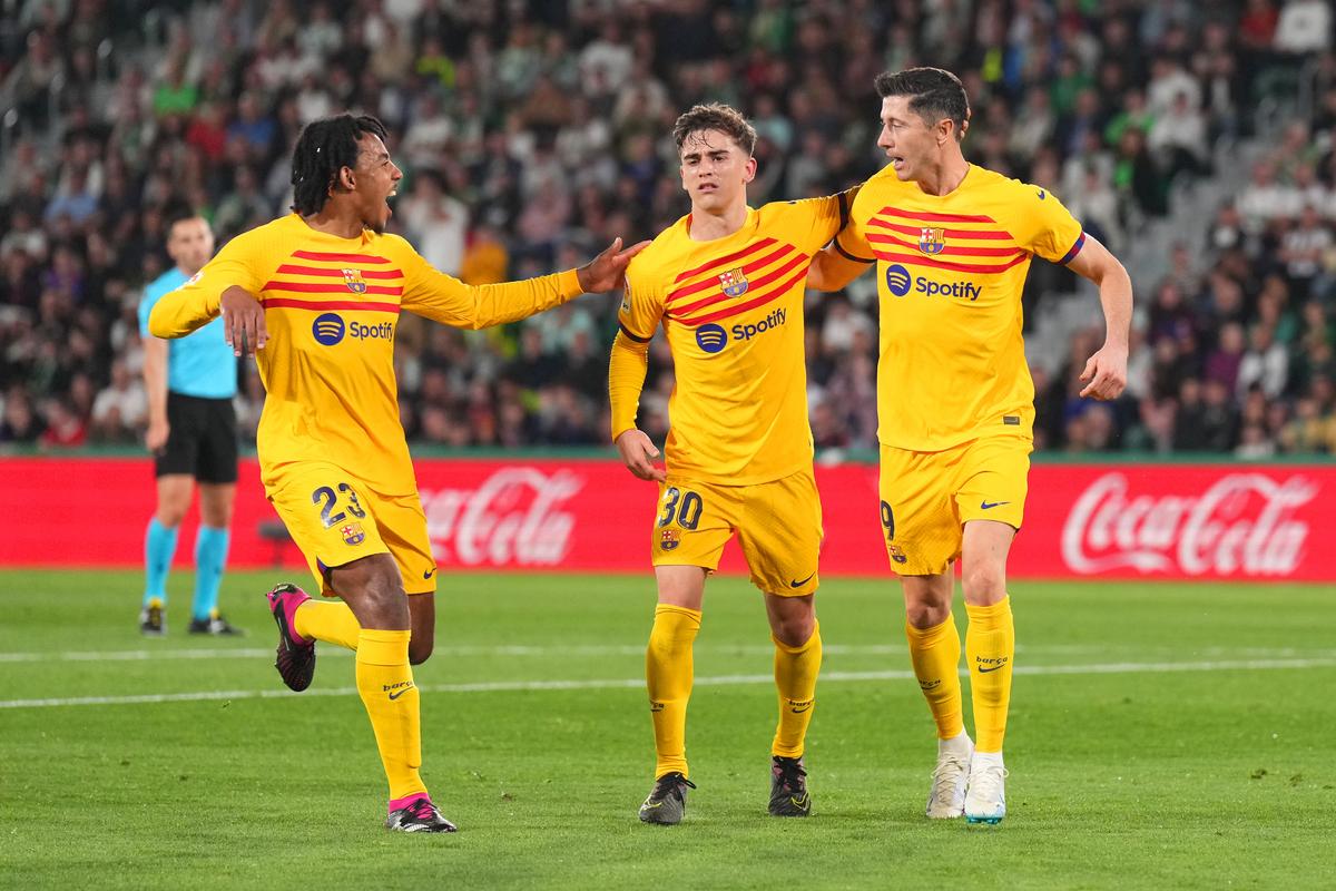 Barcelona a făcut spectacol în La Liga! Trupa lui Xavi a marcat de 4 ori și e la 15 puncte de Real Madrid